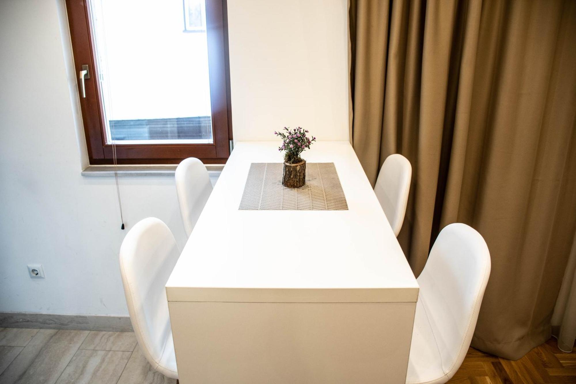 Apartment Zambak *